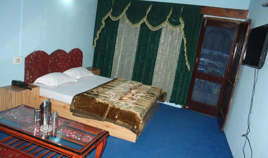 Hotel Highway Inn Manali  Ngoại thất bức ảnh