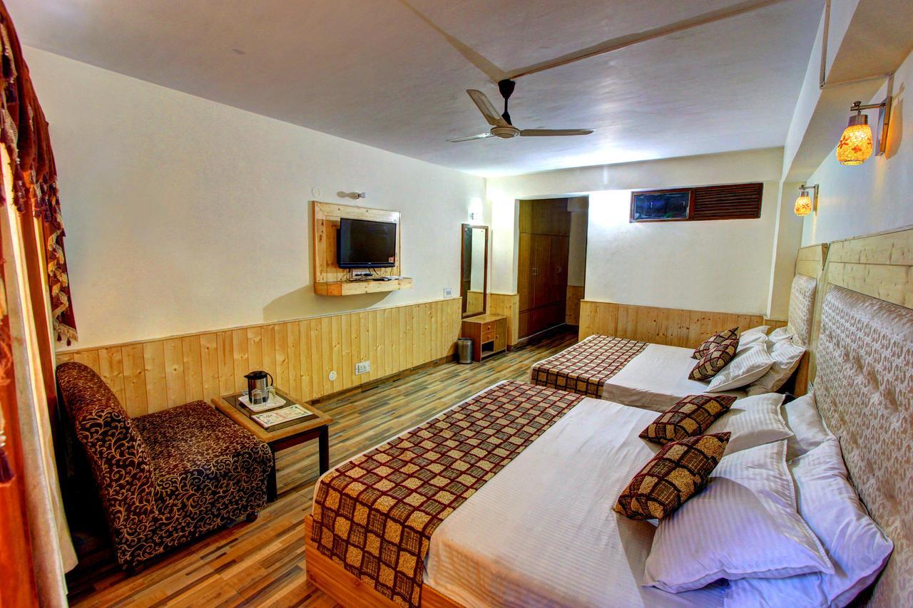 Hotel Highway Inn Manali  Ngoại thất bức ảnh